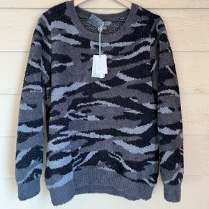 Black, grey camp Barefoot Dreams camp sweater